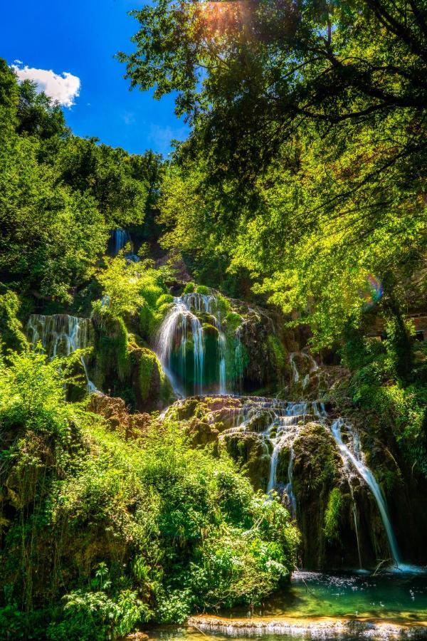Крушун - Единствена На Метри От Водопадите, Krushun - The Only Stay Just Meters From The Waterfalls Krushuna Dış mekan fotoğraf