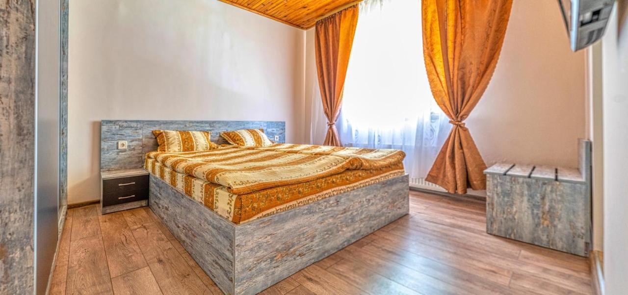Крушун - Единствена На Метри От Водопадите, Krushun - The Only Stay Just Meters From The Waterfalls Krushuna Dış mekan fotoğraf