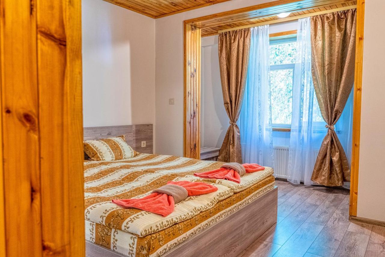 Крушун - Единствена На Метри От Водопадите, Krushun - The Only Stay Just Meters From The Waterfalls Krushuna Dış mekan fotoğraf