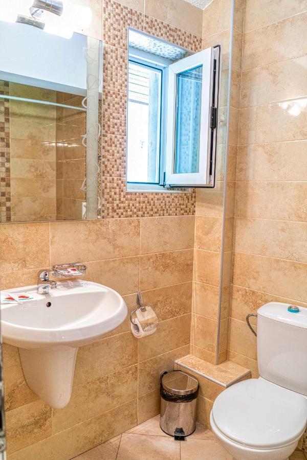 Крушун - Единствена На Метри От Водопадите, Krushun - The Only Stay Just Meters From The Waterfalls Krushuna Dış mekan fotoğraf