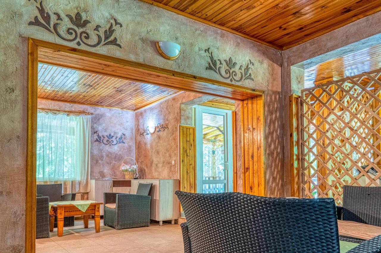 Крушун - Единствена На Метри От Водопадите, Krushun - The Only Stay Just Meters From The Waterfalls Krushuna Dış mekan fotoğraf