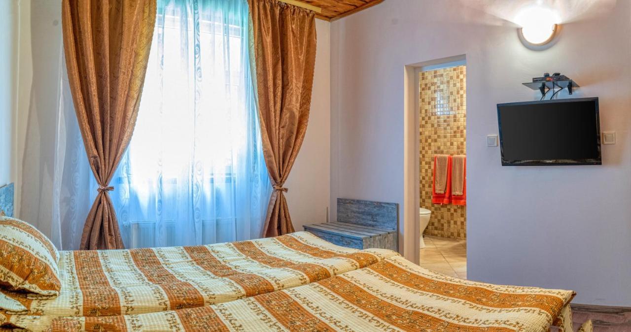Крушун - Единствена На Метри От Водопадите, Krushun - The Only Stay Just Meters From The Waterfalls Krushuna Dış mekan fotoğraf