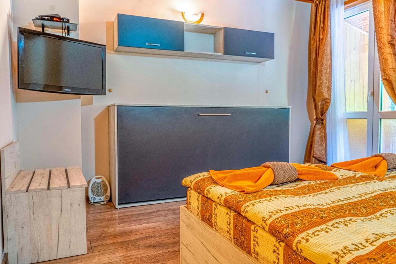 Крушун - Единствена На Метри От Водопадите, Krushun - The Only Stay Just Meters From The Waterfalls Krushuna Dış mekan fotoğraf